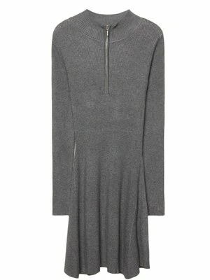 Sukienka dzianinowa Stradivarius