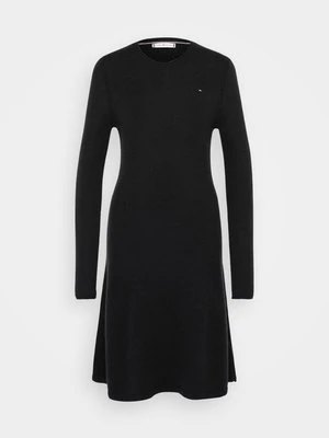 Sukienka dzianinowa Tommy Hilfiger