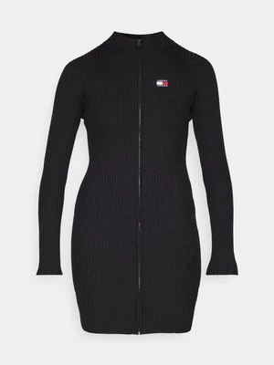 Sukienka dzianinowa Tommy Jeans