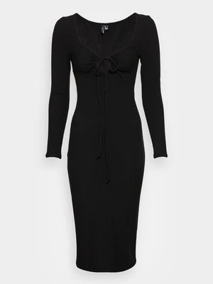 Sukienka dzianinowa Vero Moda