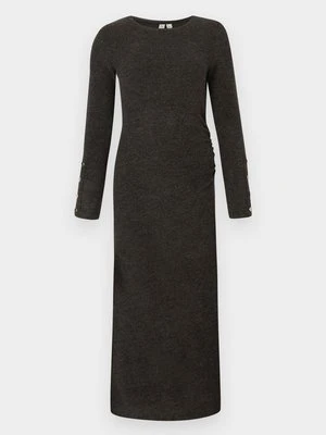 Sukienka dzianinowa Vero Moda