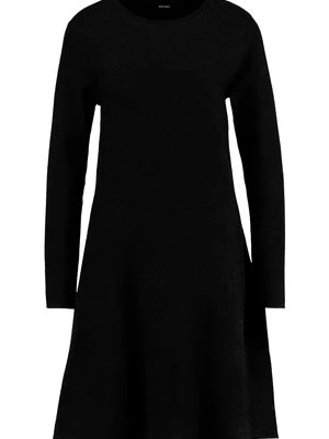 Sukienka dzianinowa Vero Moda