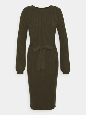 Sukienka dzianinowa Vero Moda