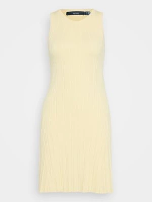 Sukienka dzianinowa Vero Moda