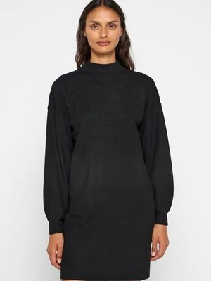 Sukienka dzianinowa Vero Moda