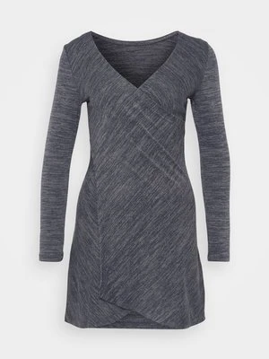 Sukienka dzianinowa Vero Moda Petite