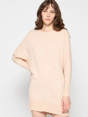 Sukienka dzianinowa Vero Moda Petite