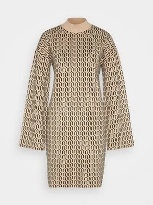 Sukienka dzianinowa Vero Moda Tall