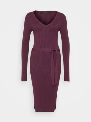 Sukienka dzianinowa Vero Moda Tall