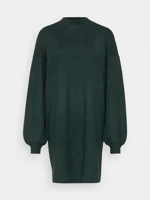 Sukienka dzianinowa Vero Moda Tall