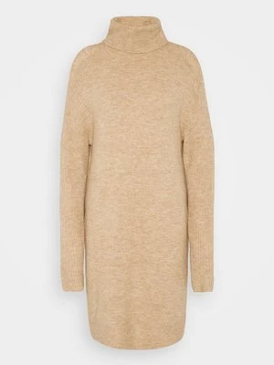 Sukienka dzianinowa Vero Moda Tall