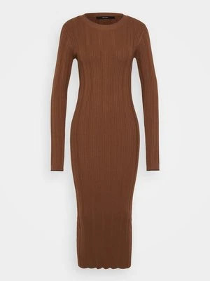 Sukienka dzianinowa Vero Moda Tall