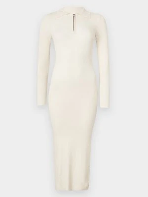 Sukienka dzianinowa Vila