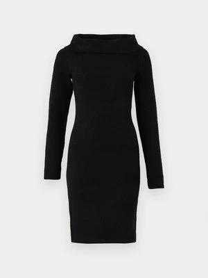 Sukienka dzianinowa Vila