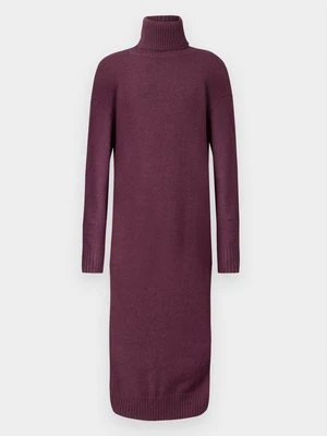 Sukienka dzianinowa Vila