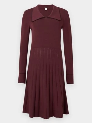 Sukienka dzianinowa YAS