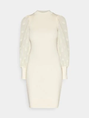 Sukienka dzianinowa YAS