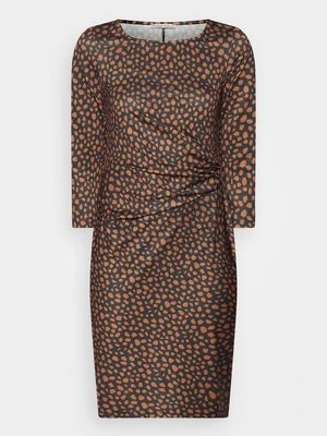 Sukienka etui Anna Field