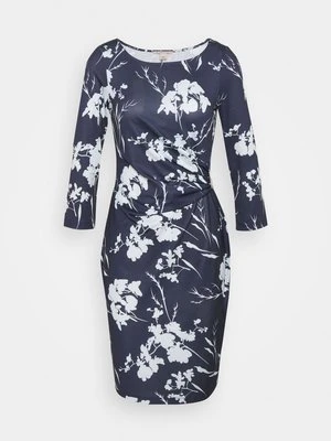 Sukienka etui Anna Field