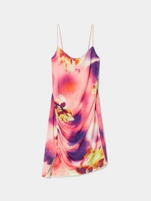 Sukienka etui Bershka