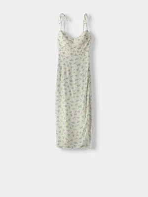 Sukienka etui Bershka