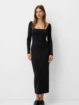 Sukienka etui Bershka