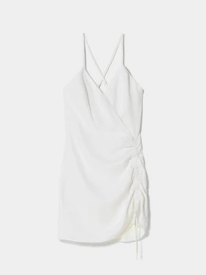 Sukienka etui Bershka