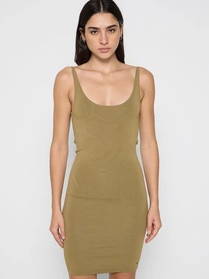 Sukienka etui Calvin Klein Jeans