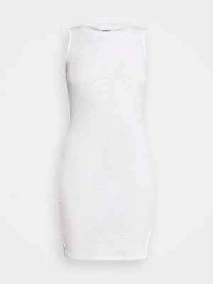 Sukienka etui Glamorous