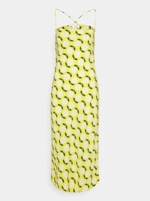 Sukienka etui Glamorous Petite