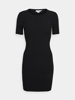 Sukienka etui Good American