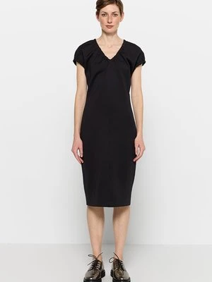 Sukienka etui Marc Cain