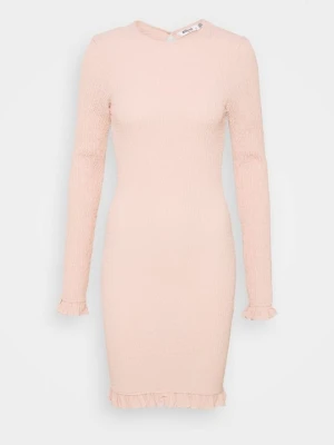 Sukienka etui Missguided mleczny