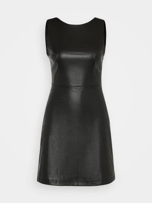 Sukienka etui Never Fully Dressed