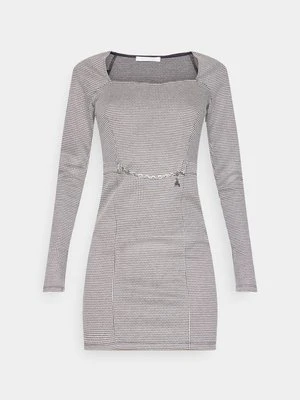 Sukienka etui PATRIZIA PEPE