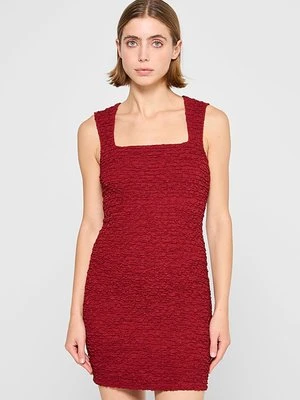 Sukienka etui Vero Moda Petite