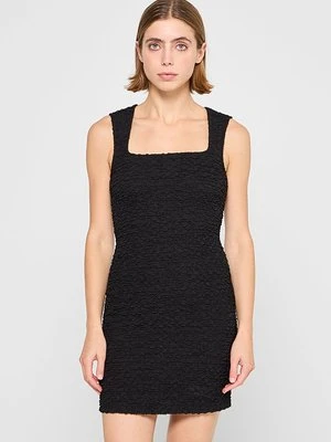 Sukienka etui Vero Moda Petite