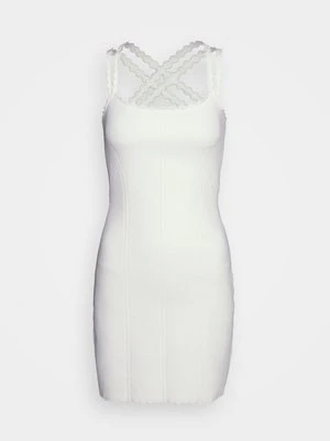 Sukienka etui Victoria Beckham