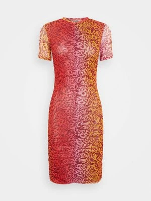 Sukienka etui Weekday