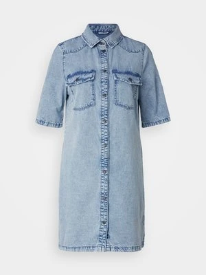 Sukienka jeansowa Noisy May jasnoniebieski denim