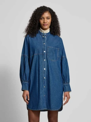 Sukienka jeansowa o długości do kolan z kieszenią na piersi Jake*s Casual