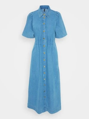 Sukienka jeansowa Vero Moda Tall