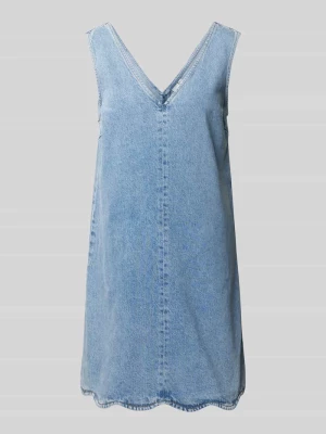 Sukienka jeansowa z dekoltem w serek model ‘CALLOP’ YAS