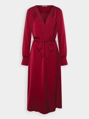 Sukienka koktajlowa Anna Field