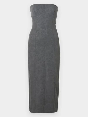 Sukienka koktajlowa Bershka