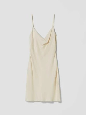 Sukienka koktajlowa Bershka