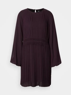 Sukienka koktajlowa Boss