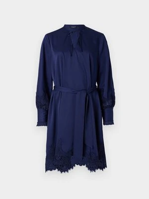 Sukienka koktajlowa Bruuns Bazaar