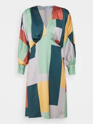 Sukienka koktajlowa Closet