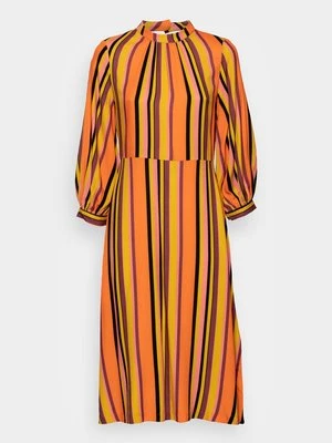 Sukienka koktajlowa Closet